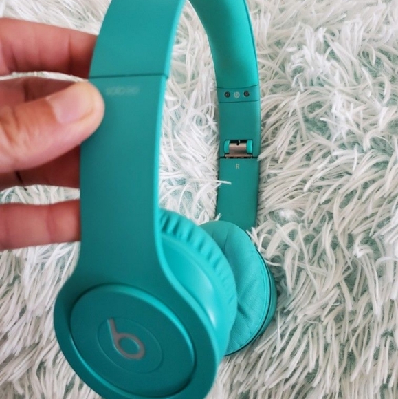 FOR SALE - Beats by Dre - Teal - Picture 4 of 7
